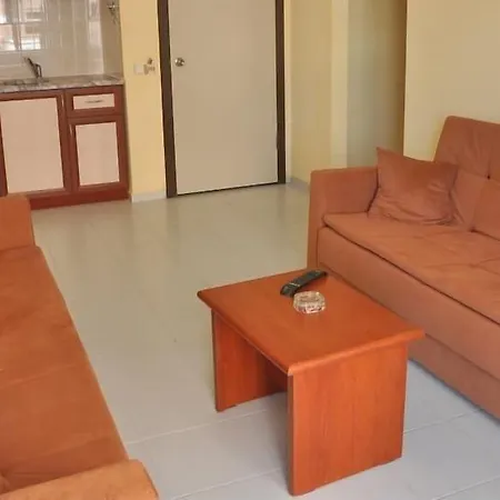 Albatros Apartment *